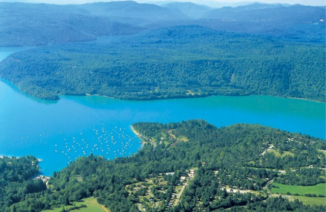 Camping trelachaume - lac de vouglans