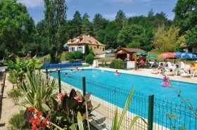 Camping 'Camping de la Pélonie ' à St antoine d'auberoche