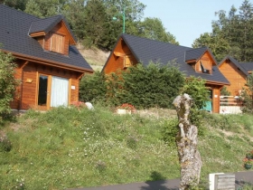 Gîte rural 'Les chalets du lac chambon' à Murol