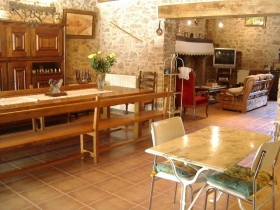 Gîte de séjour 'Gite domaine les aumedes' à Abjat sur bandiat