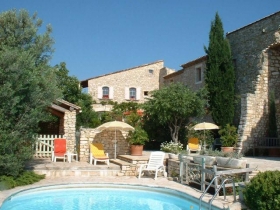 Maison / Villa 'Clos d'hullias' à St christol de rodières