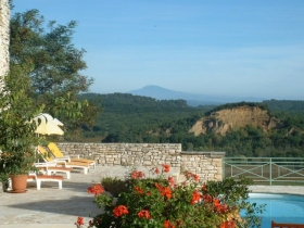 Maison / Villa 'Clos d'hullias' à St christol de rodières