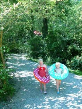 Camping 'Domaine Les Clots' à Mirandol-bourgnounac