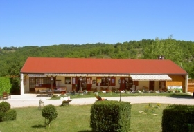 Camping et Mobil Home 4 et 6 p 'Camping Quercy Vacances' à Saint pierre lafeuille