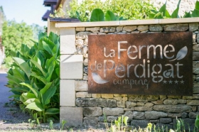 Camping 'Camping la ferme de perdigat ****' à Limeuil