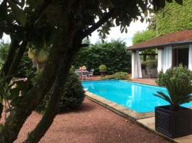 Chambre d'hôte 'Domaine de la vallée' à Baron