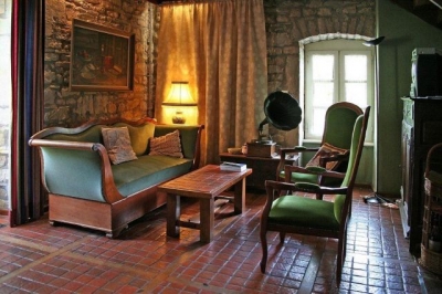 Garage 'Le presbytere' en Franche-Comte