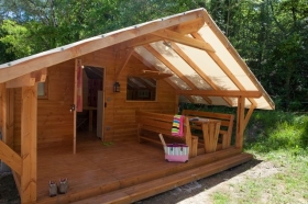 'Yelloh!Village Les Bois du Chatelas' à Bourdeaux