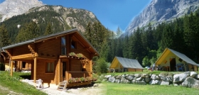Camping 'Camping Caravaneige Alpes Lodges Le Parc Isertan ' à Pralognan la vanoise