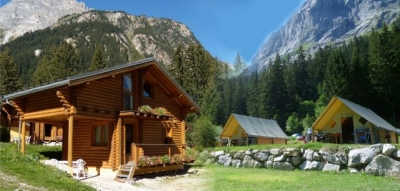 Camping 'Camping Caravaneige Alpes Lodges Le Parc Isertan ' en Rhone Alpes