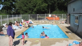 Camping location 'Camping Le bois fleuri' à Saint epain