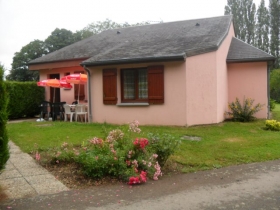 Gîte de séjour 'Camping le bois fleuri***' à Illiers-combray