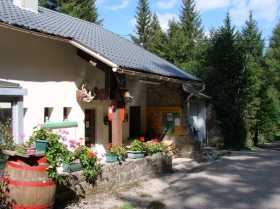 Mobil Home 'Camping LE TERONDEL **' à Camprieu