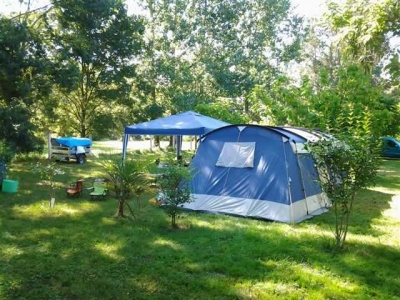 Camping 'Camping le Mouliat * * *' en Aquitaine