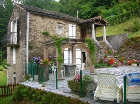 Gîte de séjour 'Gîtes de thouy' à Lacrouzette