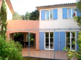 Maison / Villa 'La maison de la pinède , agréable mas  5 à 8 pers.' à Grimaud