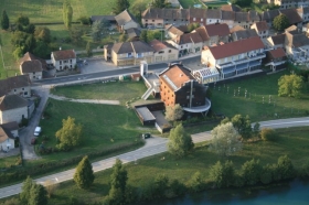Gîte de séjour 'Maison des isles du rhône' à Brégnier - cordon