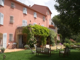 Chambre d'hôte 'Bastide notre dame' à Entrecasteaux