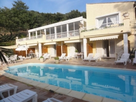 Chambre d'hôte 'B & B villa tricoli' à Les issambres