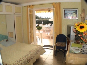 Chambre d'hôte 'B & B villa tricoli' à Les issambres