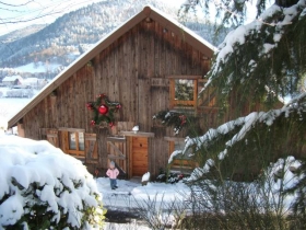 Gîte de séjour 'Hôtes en couleurs' à Rochesson