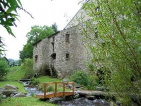 Gîte rural 'Moulin de record' à Le bez (par ferrières)