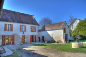 Chambre d'hôte 'Domaine d'harlot' à Saint eloi