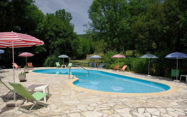 Camping 'Camping ruisseau du treil' à Larnagol