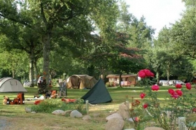 Studio / Appartement 'Camping du pont d'abense' à Tardets-sorholus