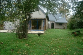 Chambre d'hôte 'Les chênes aux fées' à Tregrom