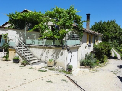 Gîte rural 'Une oasis au milieu des vignes' en Drome