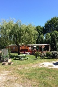 Mobil Home 'Camping le bonheur et dans le pré' à Vendays montalivet