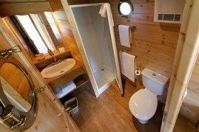 Hébergements Insolites 'Roulottes et cabanes de saint cerice et SPA' à Vogüé