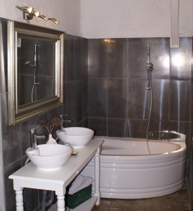 Chambre d'hôte 'Château petit sonnailler' à Aurons
