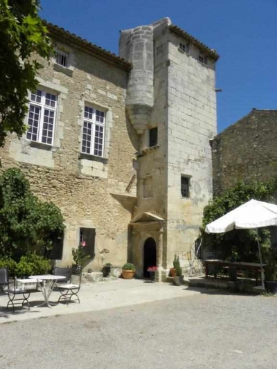 Chambre d'hôte 'Château petit sonnailler' en Bouches du Rhone