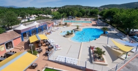 Camping 'Camping ***** la plage fleurie' à Vallon pont d'arc