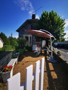 Maison / Villa 'GITE DU LAVOIR' à La roche canillac