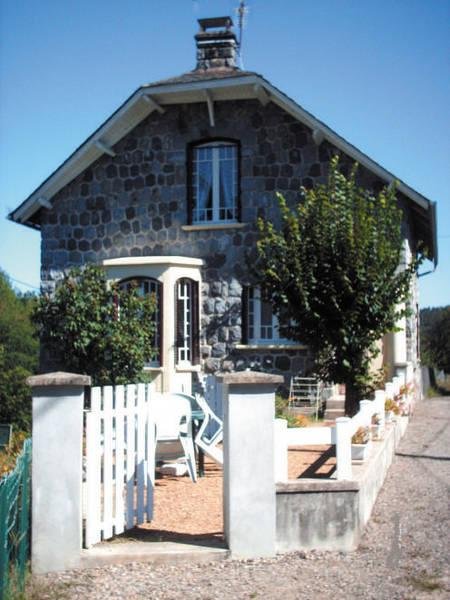 Maison / Villa 'GITE DU LAVOIR' à La roche canillac