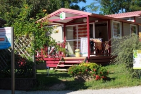 Camping 'Camping LE VENTOULOU Sites et Paysages' à Thegra