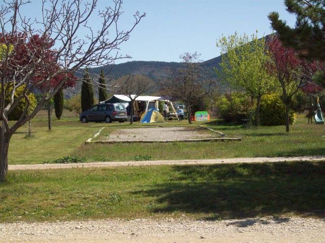 Camping 'Ferme de vauvenieres' à Saint jurs