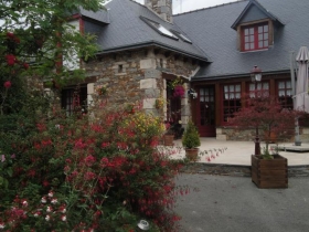 Chambre d'hôte 'Gites et chambres d'hotes  goizel st caradec 22600' à St  caradec