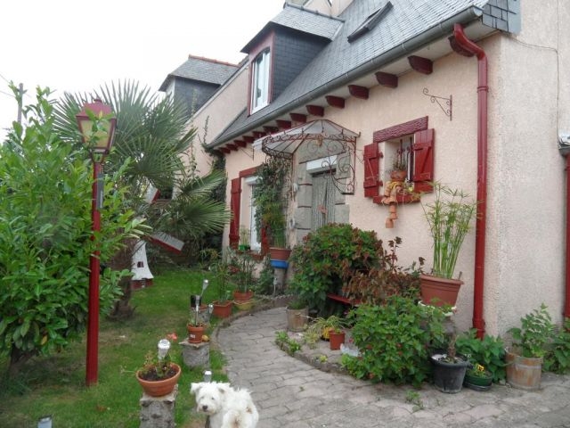 11 metres carrés, 1 armoire, 1 commode, 1 tv 'Baie du mont st michel hirel' à Hirel