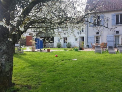 CHAMBRE FAMILIALE POUR PARENTS ET ENFANTS; 'Les jardins de la tuilerie' à Bas Rhin