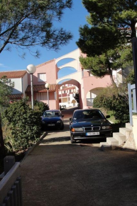 Appartement meuble 2 étoiles décerné par Les Gites de France. 'La nicrom' à Cerbere
