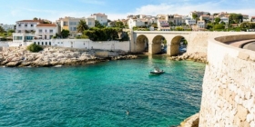 Villa d'architecte avec 5 chambres 'La luna maison d'hotes a marseille' à Marseille