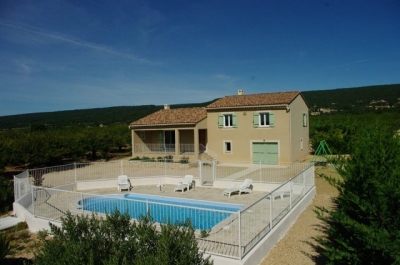 Gîte maison individuelle climatisée avec piscine privée 'Gîte la bastide landesson' en Vaucluse